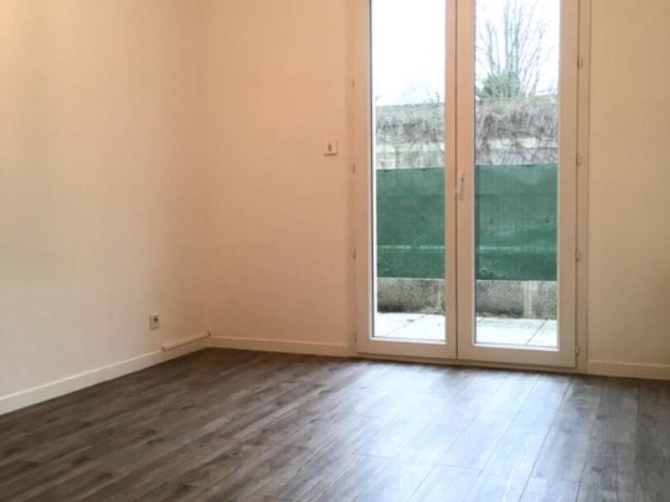 Ac3- location appartement 
chartres de bretagne
 1762475843