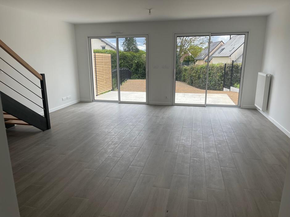 Ac3- vente maison 
montreuil le gast
 1746576515