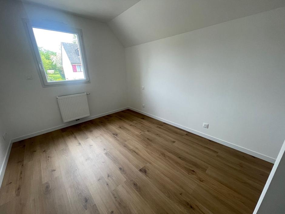 Ac3- vente maison 
montreuil le gast
 1746576515