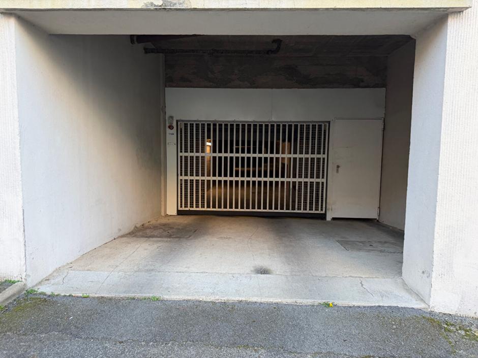 Ac3- vente parking 
rennes
 1773190150