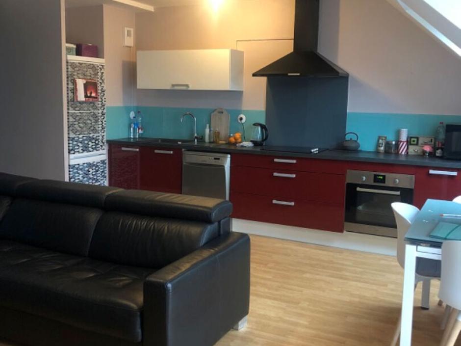 Ac3- location appartement 
becherel
 1765354057