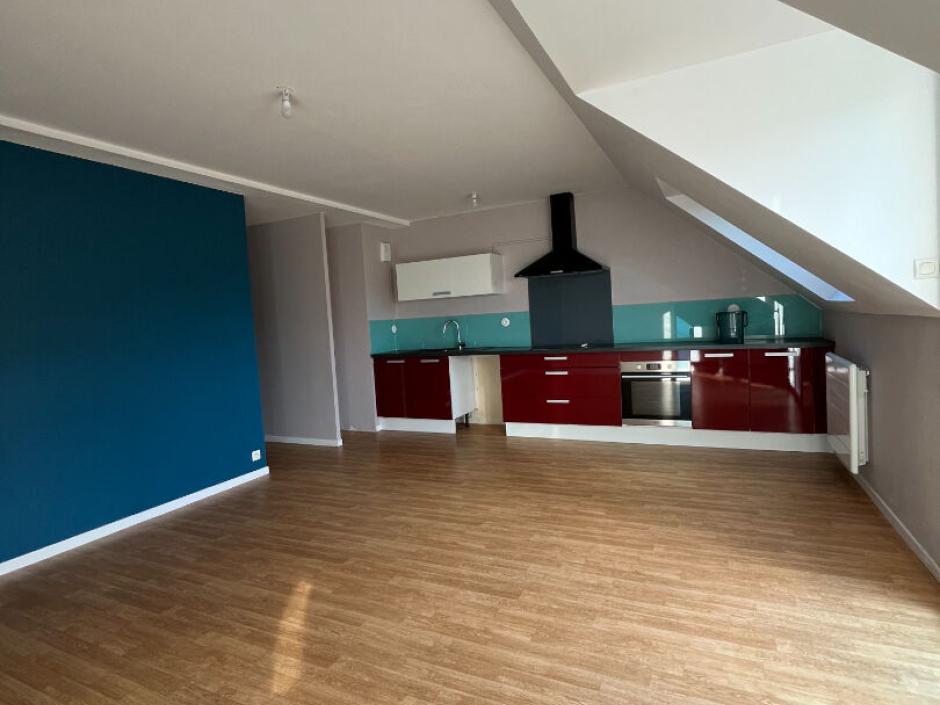 Ac3- location appartement 
becherel
 1768956912