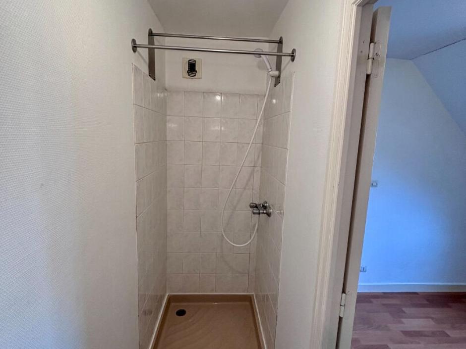 Ac3- location appartement 
cesson sevigne
 1775260225