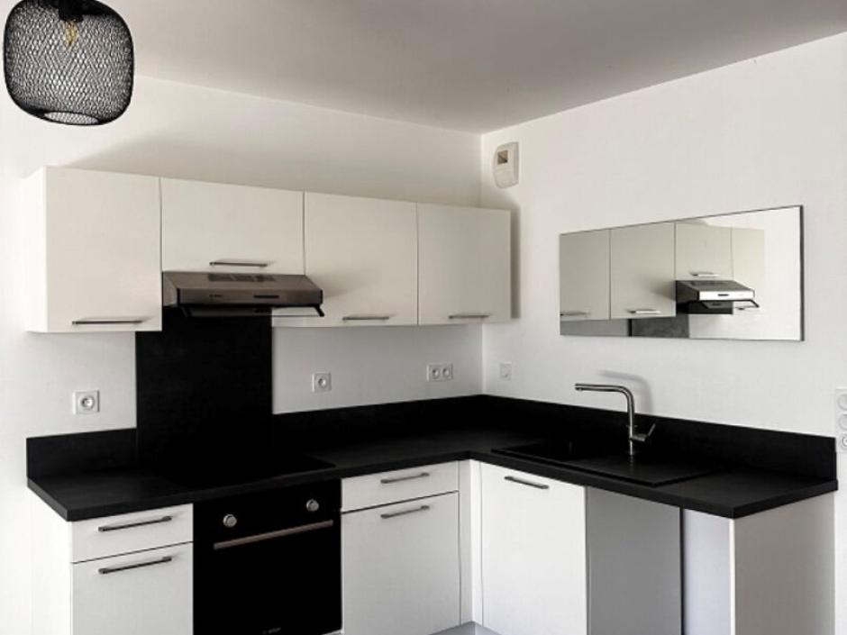 Ac3- location appartement 
chartres de bretagne
 1752623433