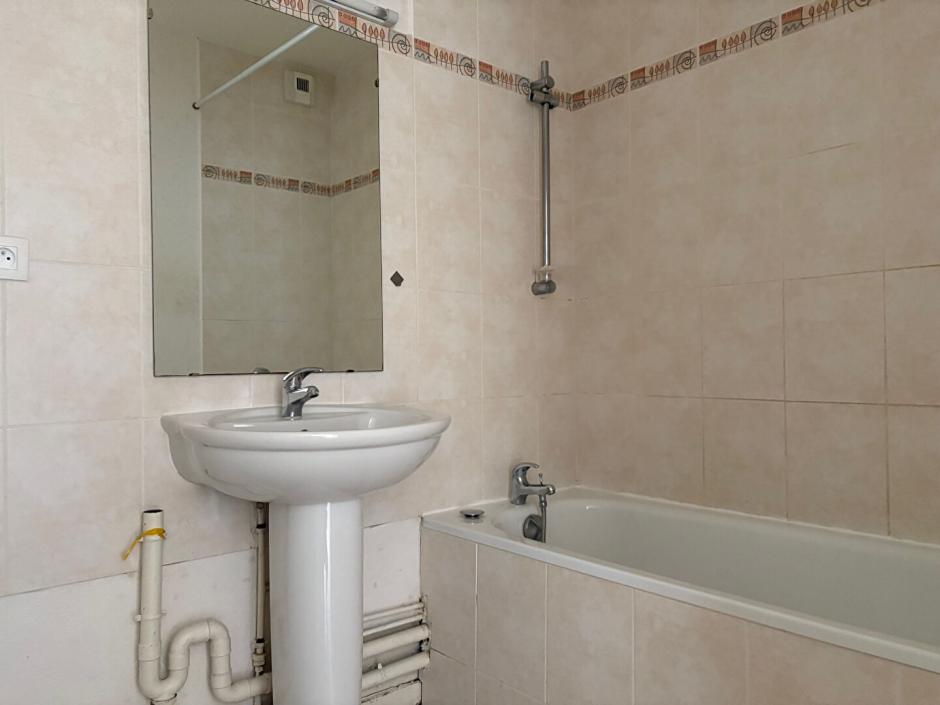 Ac3- location appartement 
domagne
 1746576602