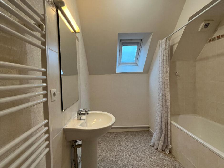 Ac3- location appartement 
domagne
 1763167759