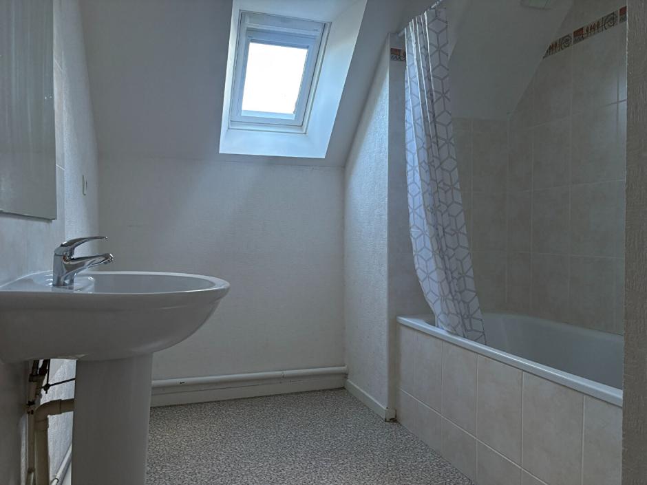 Ac3- location appartement 
domagne
 1787095879