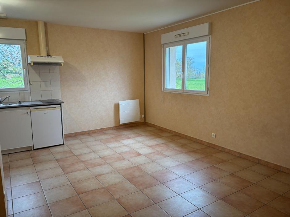 Ac3- location appartement 
la chapelle des fougeretz
 1747786189