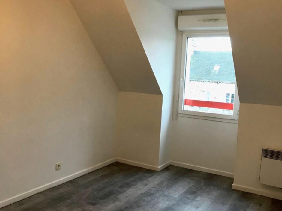 Ac3- location appartement 
liffre
 1771635132