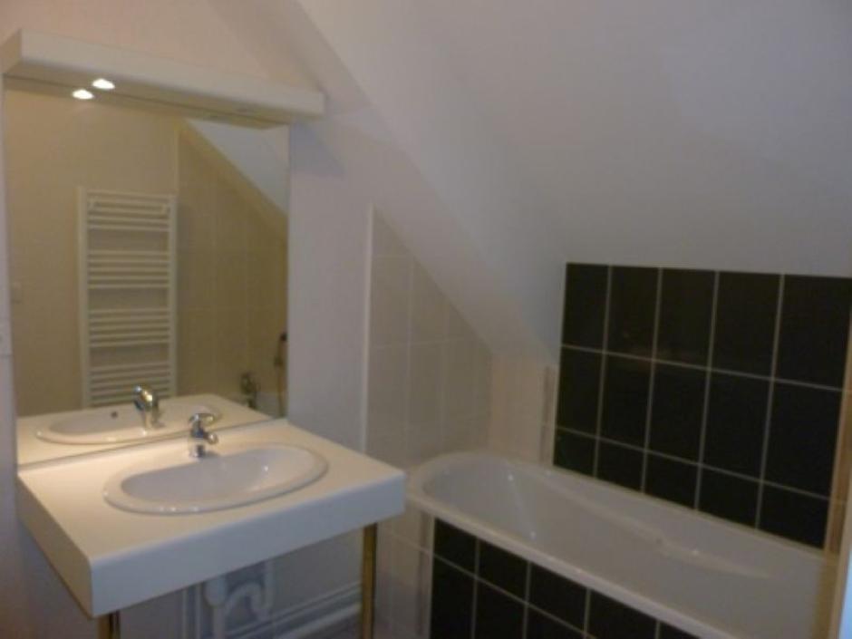 Ac3- location appartement 
saint armel
 1751931346