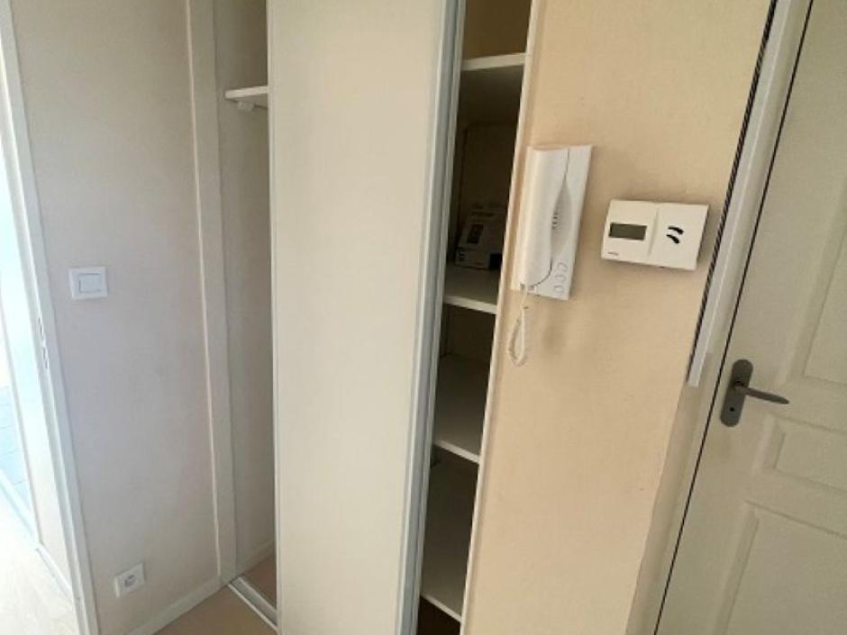 Ac3- location appartement 
saint armel
 1752883638