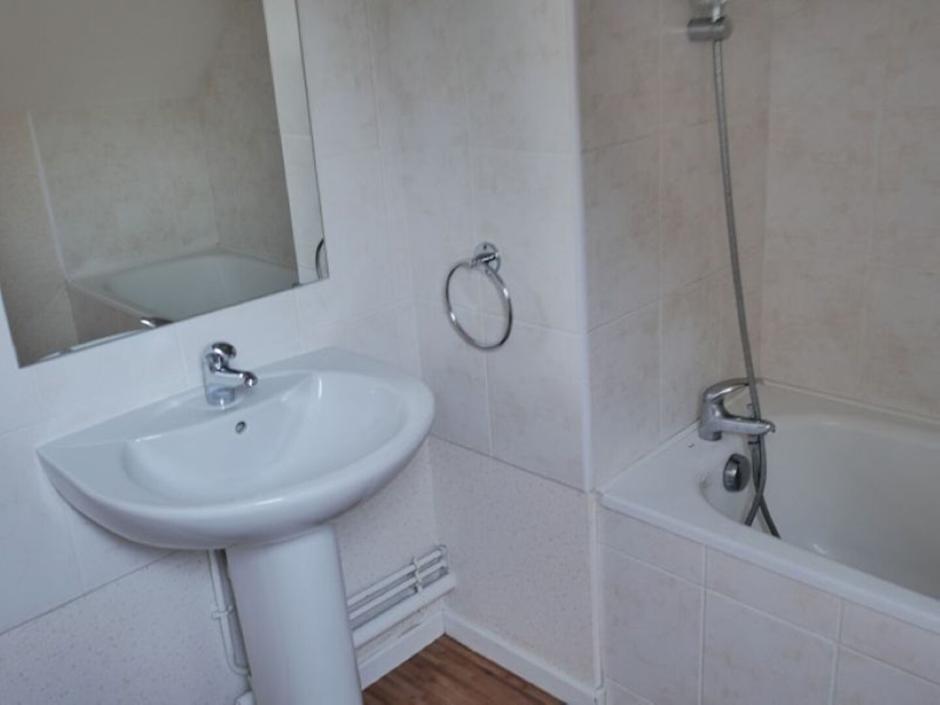 Ac3- location appartement 
saint thurial
 1752103997