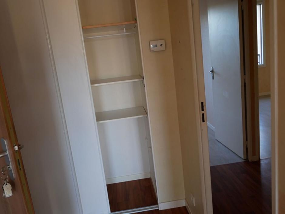 Ac3- location appartement 
tinteniac
 1784331137