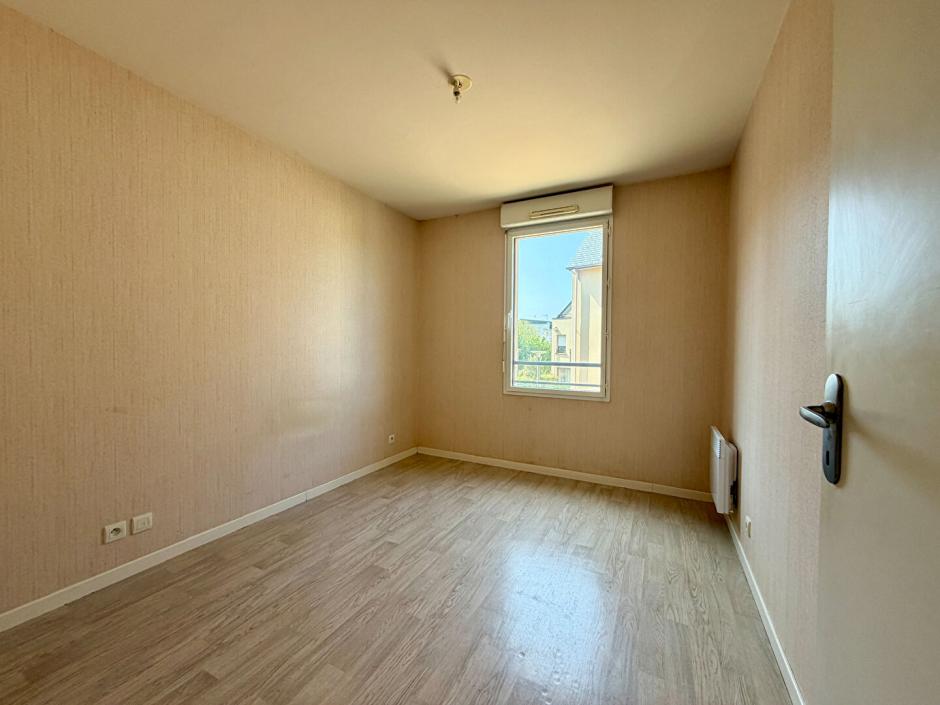 Ac3- location appartement 
tinteniac
 1787095884
