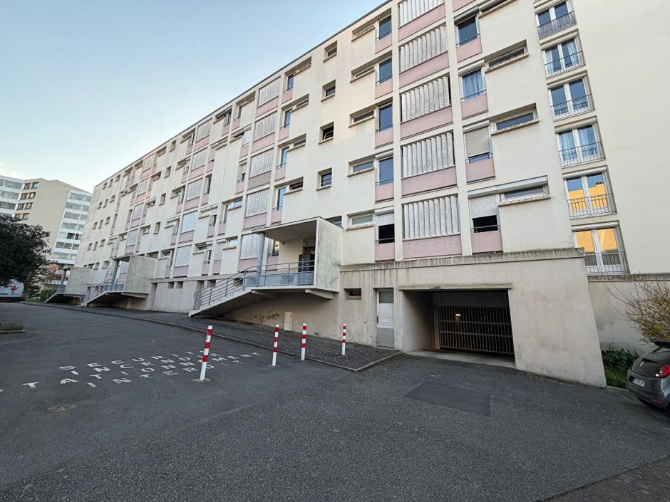 Ac3- vente parking 
rennes
 1775864994